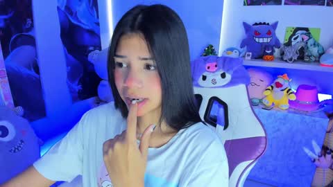  - independent model online show from December 28, 2024, 2:32 pm