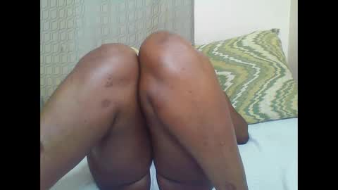 Snapshot of cutetinah chatting on June 5, 2026, 10:37 pm TAMARA online show from June 5, 2026, 10:37 pm