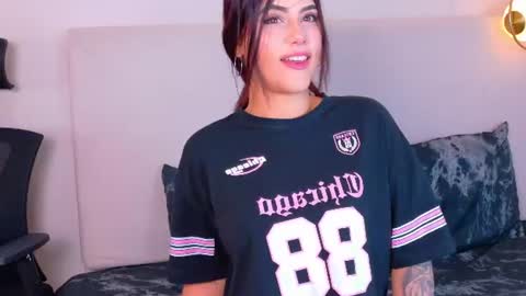 Snapshot of cutewofy chatting on July 2, 2026, 12:11 pm cutewofy online show from July 2, 2026, 12:11 pm