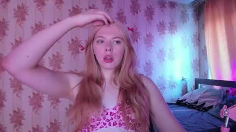 Snapshot of cutie_bambi_ chatting on July 16, 2026, 12:11 pm Bambi online show from July 16, 2026, 12:11 pm