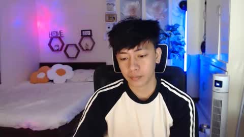 Neil Taylor online show from January 8, 2026, 6:43 pm