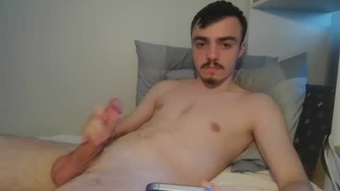 Snapshot of cutie_garlix chatting on July 9, 2026, 4:44 pm cutie garlix online show from July 9, 2026, 4:44 pm