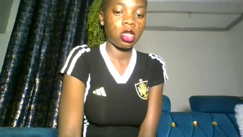 Snapshot of cutie_plush chatting on July 12, 2026, 7:05 pm cutieplush online show from July 12, 2026, 7:05 pm