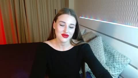 ViVi online show from November 14, 2025, 9:24 pm