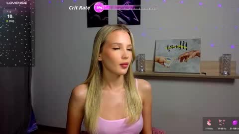 Snapshot of cutiefull_lion chatting on September 29, 2025, 5:45 am cutiefull_lion online show from September 29, 2025, 5:45 am