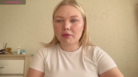 Snapshot of cutiejulie_ chatting on July 16, 2026, 12:55 pm Julie online show from July 16, 2026, 12:55 pm