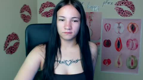 Snapshot of cutielady_ chatting on July 18, 2026, 6:17 am Emma online show from July 18, 2026, 6:17 am