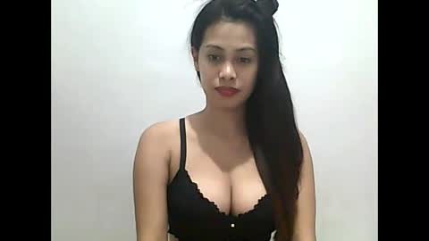 CutieTrina online show from December 7, 2024, 8:27 pm