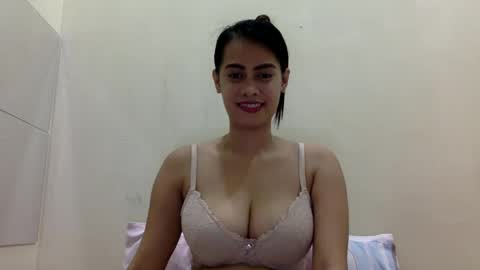 CutieTrina online show from January 16, 2025, 3:56 pm