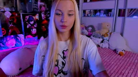 Nora online show from October 28, 2025, 9:17 pm