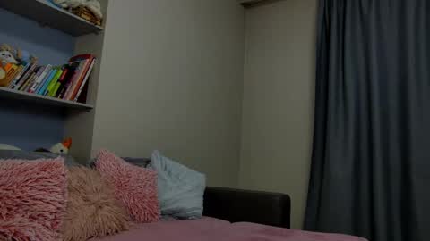 Snapshot of cuttiebunny chatting on February 20, 2025, 12:19 am cuttiebunny online show from February 20, 2025, 12:19 am