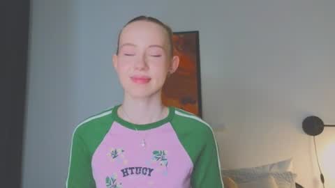 Snapshot of cuute_angell chatting on June 19, 2026, 5:17 pm Virginia See you on Sunday online show from June 19, 2026, 5:17 pm