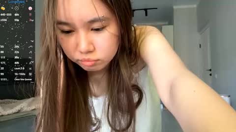 Akemi online show from September 27, 2025, 8:41 am