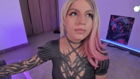  cyber zoe   online show from January 14, 2026, 1:55 am