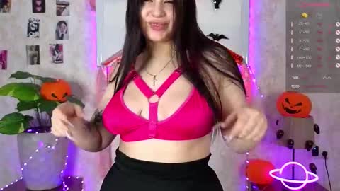 cycloidnest online show from November 4, 2025, 6:18 pm