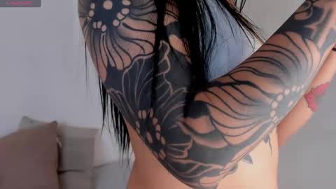 Cylie online show from January 10, 2025, 1:09 pm