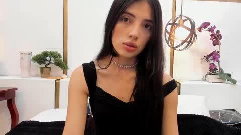 Cynthia1fox online show from April 14, 2026, 2:06 am