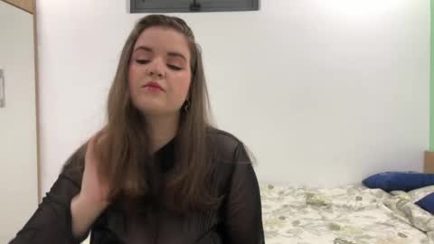 Cynthia online show from May 2, 2026, 11:59 am