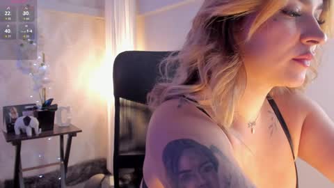 cyntia_adams online show from January 27, 2025, 7:24 pm