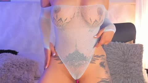 cyntia_adams online show from February 3, 2025, 6:17 pm