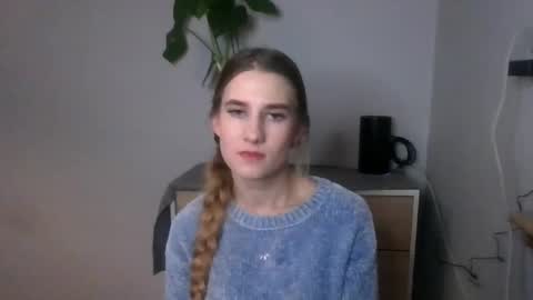 CyntiaNatural online show from December 7, 2024, 3:30 pm