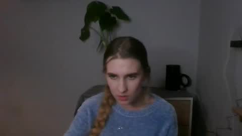 CyntiaNatural online show from December 7, 2024, 6:37 pm