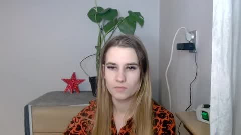 CyntiaNatural online show from February 2, 2025, 11:00 pm