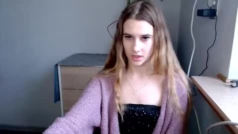 CyntiaNatural online show from February 25, 2025, 8:03 am