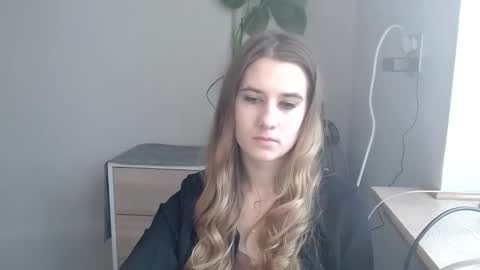 CyntiaNatural online show from March 6, 2025, 7:25 am