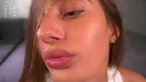 Snapshot of czamabech chatting on July 2, 2026, 3:23 am Isabella online show from July 2, 2026, 3:23 am