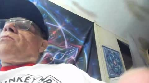 Andrew Thomas online show from October 5, 2025, 12:14 pm