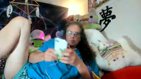 Andrew Thomas online show from November 11, 2025, 8:53 pm