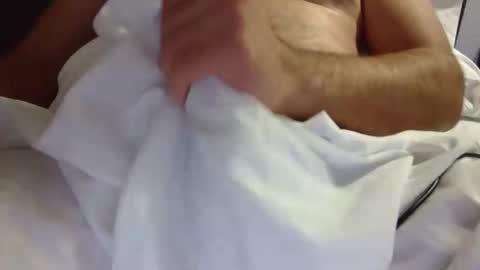 d12er online show from December 17, 2025, 6:08 am