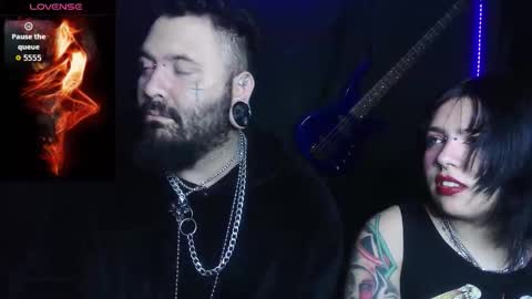 Snapshot of da_dark_room chatting on November 10, 2025, 5:06 am da_dark_room online show from November 10, 2025, 5:06 am