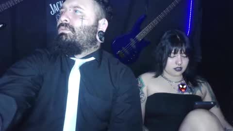 Snapshot of da_dark_room chatting on November 23, 2025, 12:43 am da_dark_room online show from November 23, 2025, 12:43 am