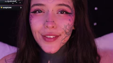 Darlene online show from February 21, 2025, 6:37 pm