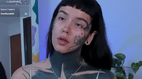 Darlene online show from March 9, 2025, 1:26 pm