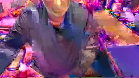 dabaatendae online show from September 14, 2025, 2:44 am