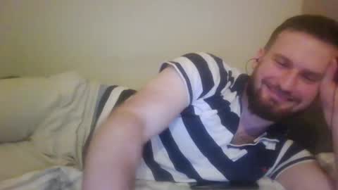 Snapshot of dabsipabsi chatting on May 20, 2026, 9:43 pm dabsipabsi online show from May 20, 2026, 9:43 pm