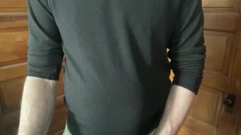 daddnextdoor online show from April 12, 2026, 5:18 pm