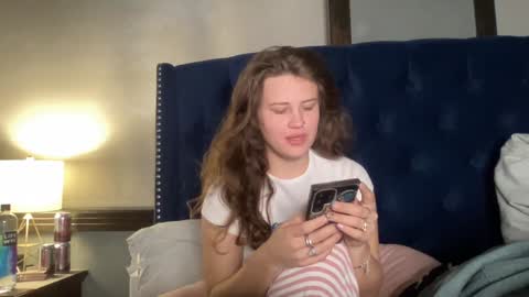 Snapshot of daddy_daycare_ chatting on January 19, 2026, 2:32 pm Belle Email daddydaycarecb online show from January 19, 2026, 2:32 pm