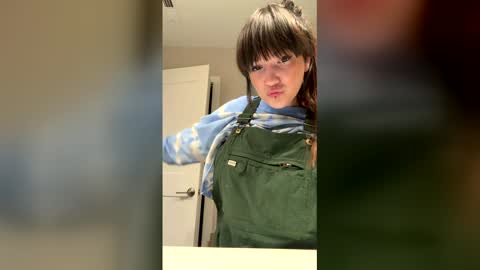 Snapshot of daddyandbaby21 chatting on February 2, 2026, 12:53 am Daddy and Baby online show from February 2, 2026, 12:53 am