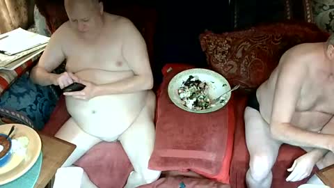 Snapshot of daddycubbyhubby chatting on June 15, 2026, 2:58 am Daddy online show from June 15, 2026, 2:58 am