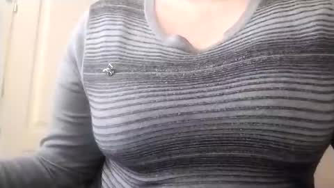 daddyhotfeel online show from April 18, 2026, 8:18 am