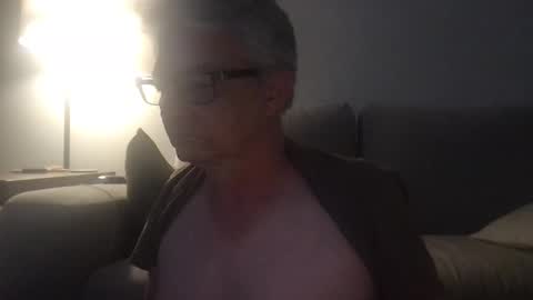 daddymike92883_1 online show from January 22, 2025, 10:18 am