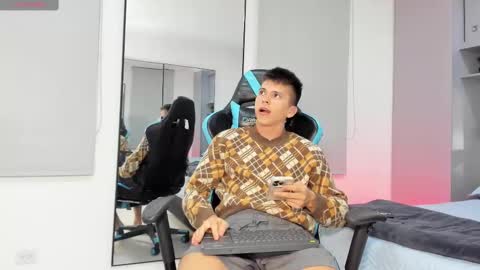 Snapshot of daddyrich4u chatting on September 9, 2025, 2:33 am daddyrich4u online show from September 9, 2025, 2:33 am