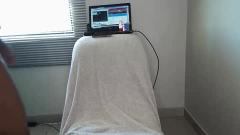 daddyslittleebony online show from February 16, 2026, 6:09 am