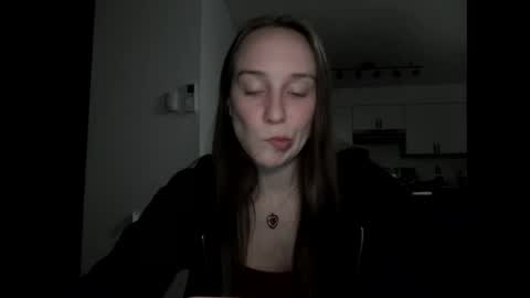 Snapshot of daddysssgoodgirl chatting on October 25, 2025, 7:16 am daddys good girl online show from October 25, 2025, 7:16 am