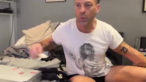 Snapshot of daddyswede23 chatting on April 10, 2026, 9:30 pm daddyswede23 online show from April 10, 2026, 9:30 pm