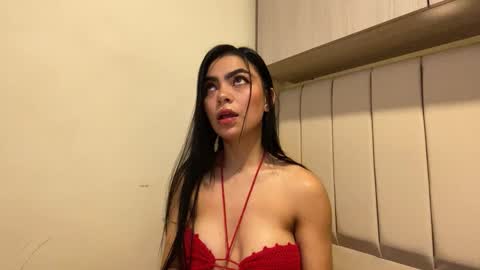 Sophie online show from October 25, 2025, 12:40 am